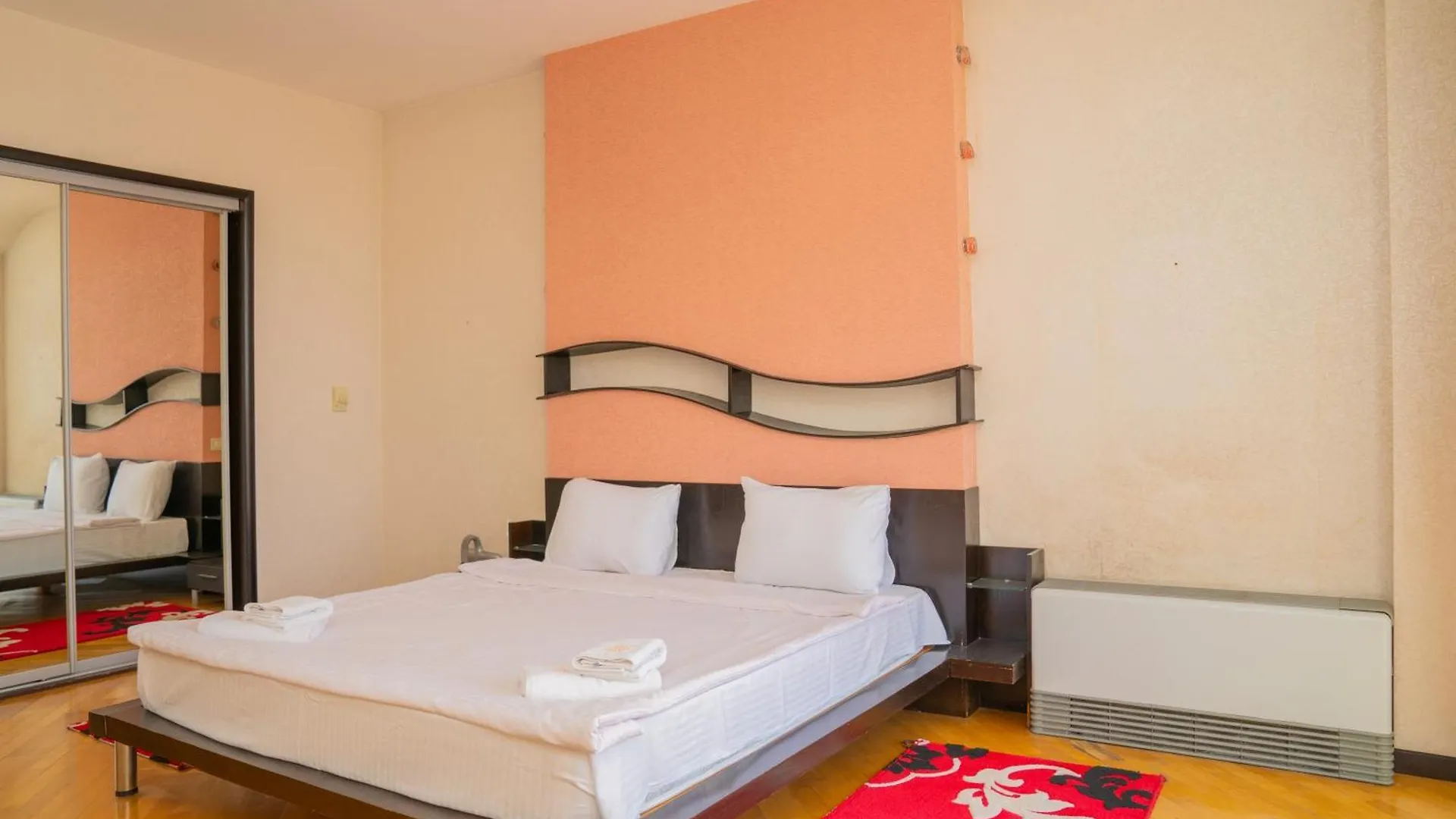 Sunday Hotel & Apartments Bakú