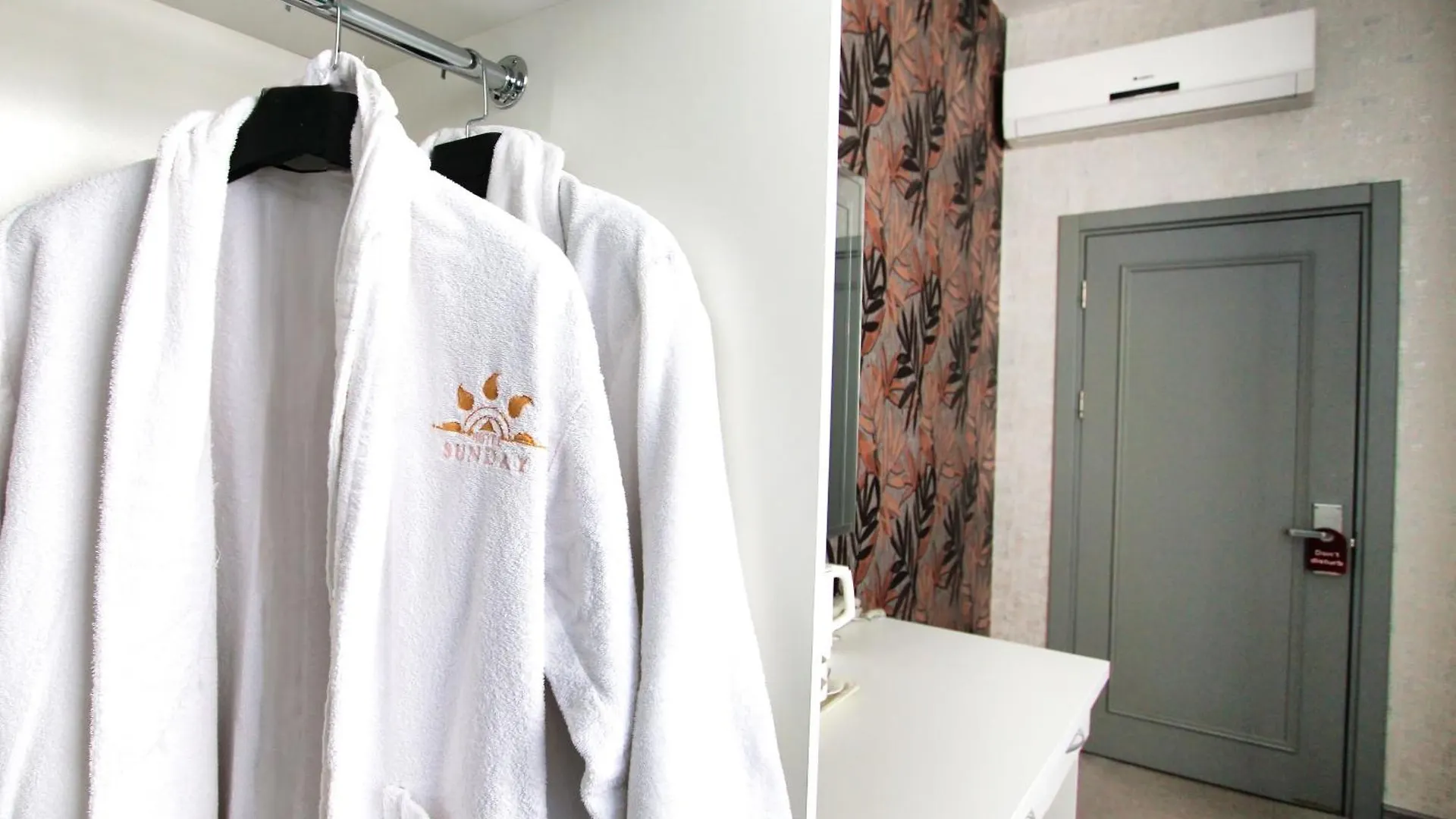 Sunday Hotel & Apartments 바쿠